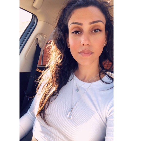 Meet your Posher, Candice - Picture 1 of 1